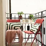Apartment Chic 3br Gem In The Heart Of Budapest- Walk To Krudy St *