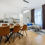 Chic 3br Gem In The Heart Of Budapest- Walk To Krudy St * Budapest