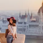 Apartment Chic 3br Gem In The Heart Of Budapest- Walk To Krudy St