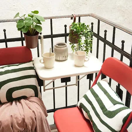 Chic 3br Gem In The 8th - Walk To Krudy St Apartman