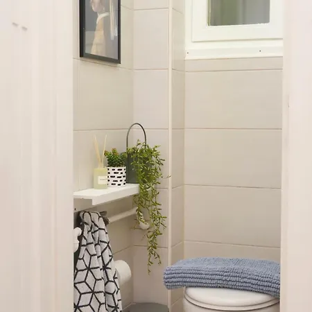 Chic 3br Gem In The 8th - Walk To Krudy St Budapest