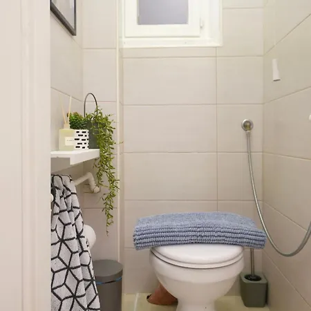 Chic 3br Gem In The 8th - Walk To Krudy St Budapest