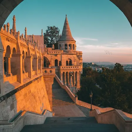 Chic 3br Gem In The Heart Of Budapest- Walk To Krudy St