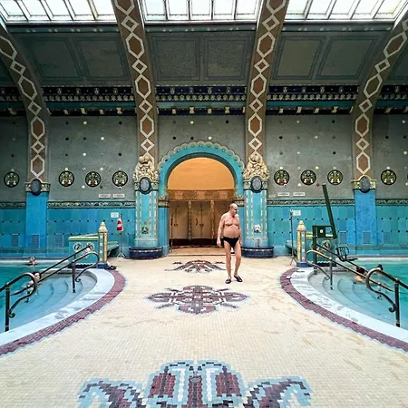 Lejlighed Chic 3br Gem In The Heart Of Budapest- Walk To Krudy St