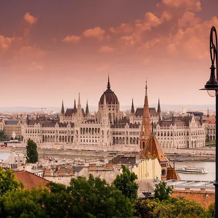 Lejlighed Chic 3br Gem In The Heart Of Budapest- Walk To Krudy St Budapest