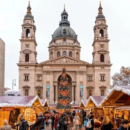 Chic 3br Gem In The Heart Of Budapest- Walk To Krudy St Lejlighed