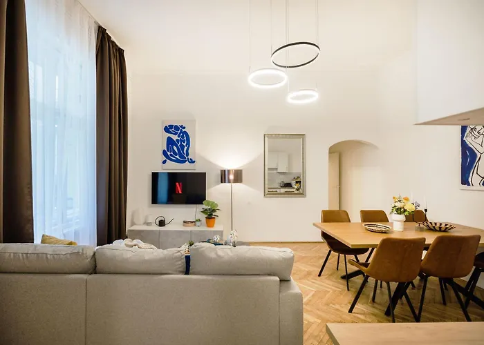 아파트 Chic 3br Gem In The Heart Of Budapest- Walk To Krudy St 부다페스트
