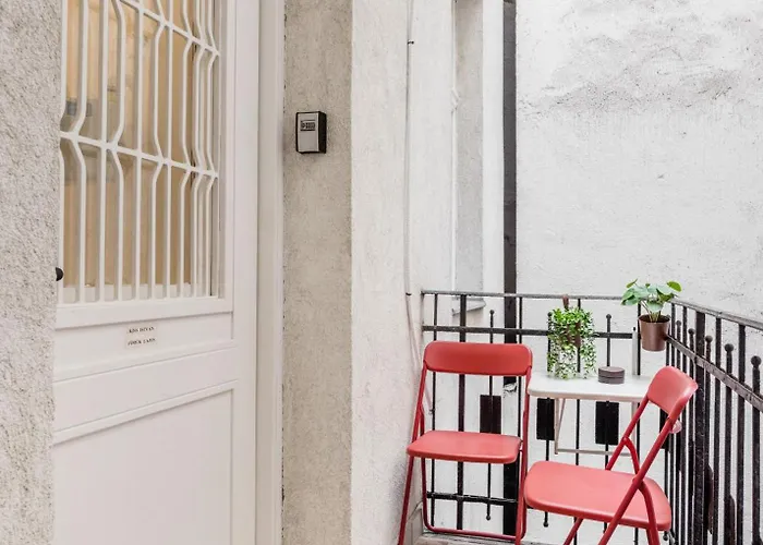 Chic 3br Gem In The Heart Of Budapest- Walk To Krudy St 아파트 부다페스트