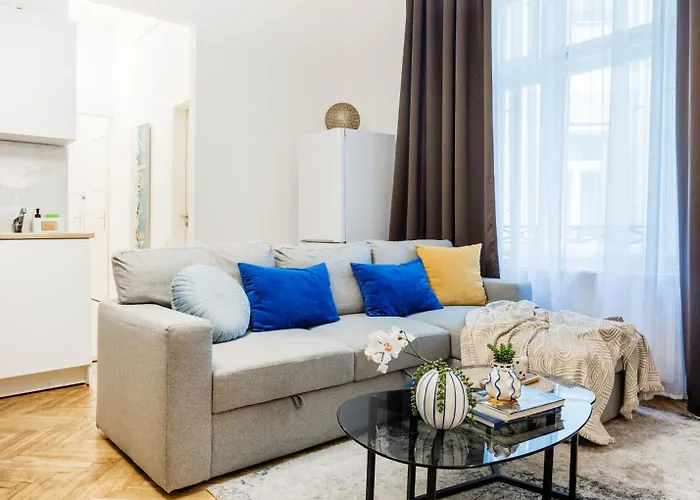 شقة Chic 3br Gem In The Heart Of Budapest- Walk To Krudy St