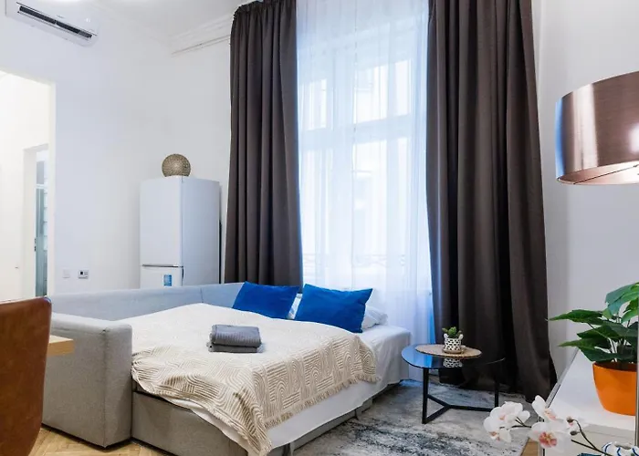 شقة Chic 3br Gem In The Heart Of Budapest- Walk To Krudy St