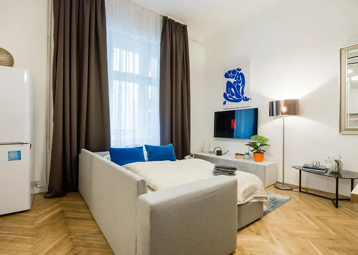 شقة Chic 3br Gem In The Heart Of Budapest- Walk To Krudy St بودابست