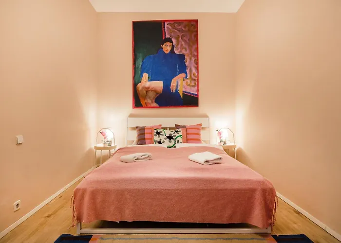 Chic 3br Gem In The Heart Of Budapest- Walk To Krudy St 아파트 *