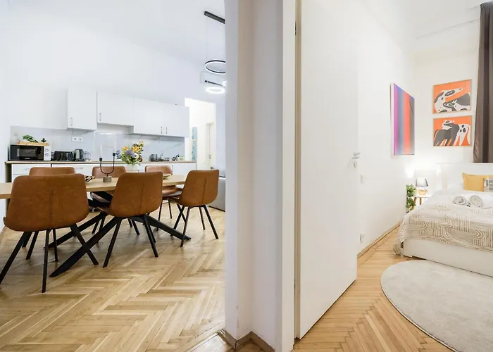 Chic 3br Gem In The Heart Of Budapest- Walk To Krudy St * 부다페스트