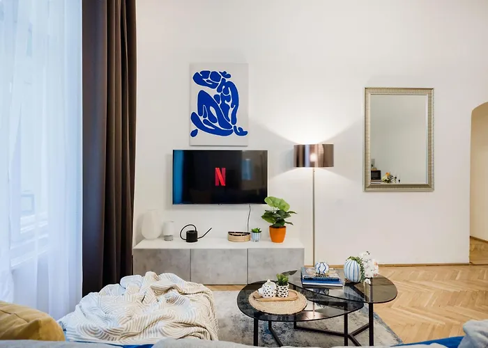 Chic 3br Gem In The Heart Of Budapest- Walk To Krudy St * بودابست