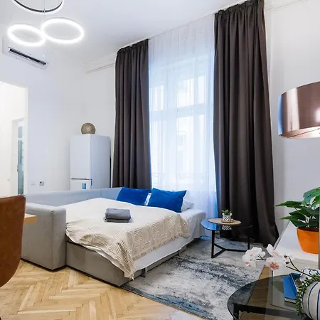 Apartamento Chic 3br Gem In The Heart Of Budapest- Walk To Krudy St