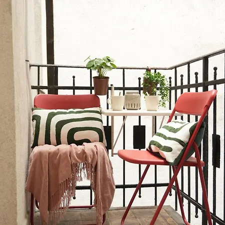 Apartmán Chic 3br Gem In The 8th - Walk To Krudy St *